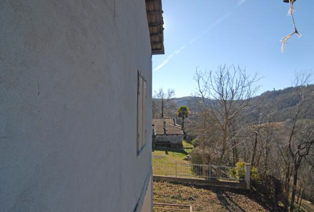 Country House with over 4.5 Hectares of Land in a Hamlet - MZN060 5