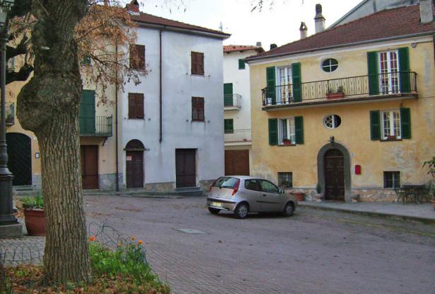 House in the Center of the High Langhe Locality of Monesiglio - MSL010 House in the Center of the High Langhe Locality of Monesiglio - MSL010