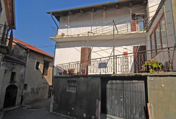 town house for sale in Murazzano town house for sale in Murazzano