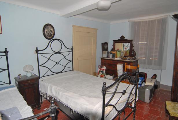 town house for sale in Murazzano town house for sale in Murazzano