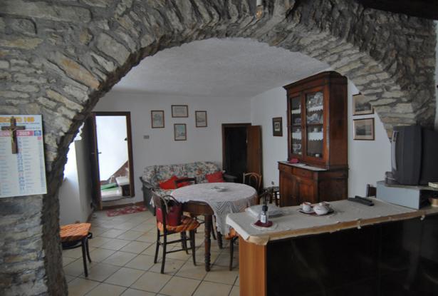 town house for sale in Murazzano town house for sale in Murazzano