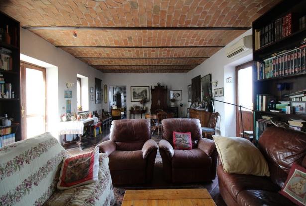 Country house for sale in langhe area Country house for sale in langhe area