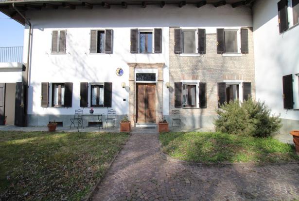 Country house for sale in langhe area Country house for sale in langhe area