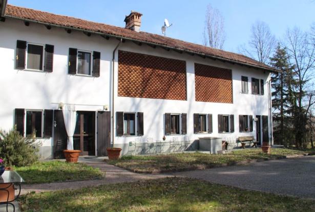 Country house for sale in langhe area Country house for sale in langhe area