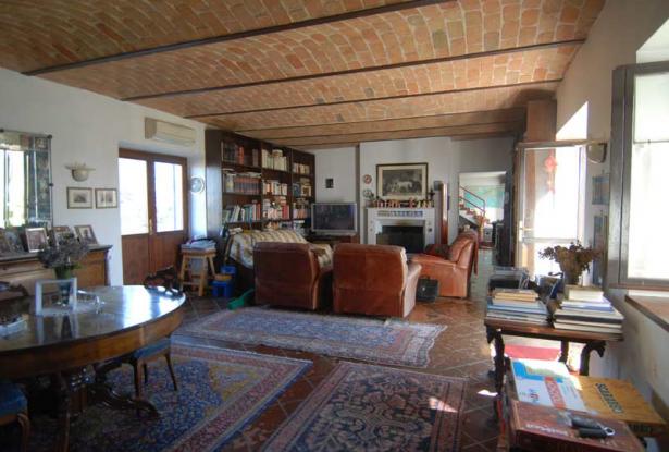 Country house for sale in langhe area Country house for sale in langhe area