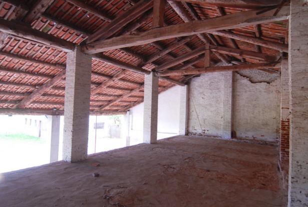A country house surrounded by over 7 hectares of grounds 17