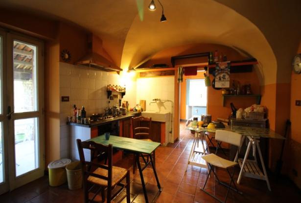 Ancient Country House in the Hills Surrounding the South Piemontese Town of Mondovì 6