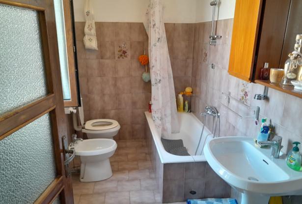 A Delightful Villa in a Hamlet in the Municipality of Camerana / CMR008