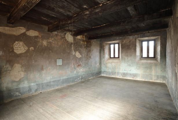 A House in the Village with Inner Courtyard / NVL014 A House in the Village with Inner Courtyard / NVL014