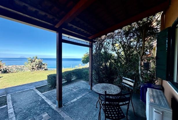Coast of Gods, studio apartment with courtyard - Swimming pool and stunning views. Ref 48k 24