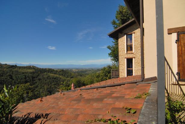 Completely Restored Country House in a Commanding Location / CSS004 Completely Restored Country House in a Commanding Location / CSS004