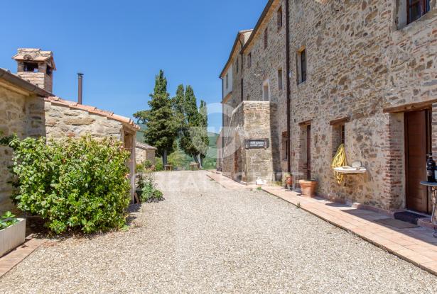Il Borgo delle Rose 12 Il Borgo delle Rose 12