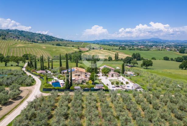 Tenuta Locus Amoenus 3 Tenuta Locus Amoenus 3