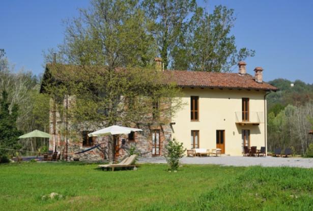 Country house with 3 residential units in Castellino Tanaro / CST005 1