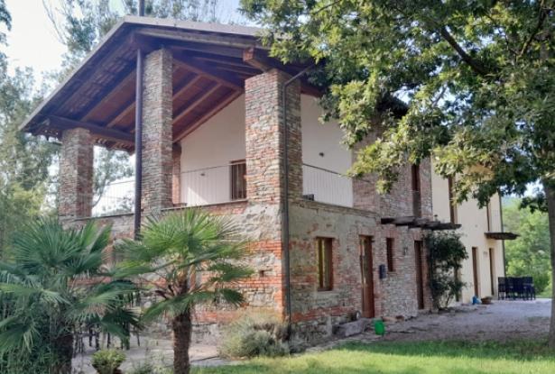 Country house with 3 residential units in Castellino Tanaro / CST005 2