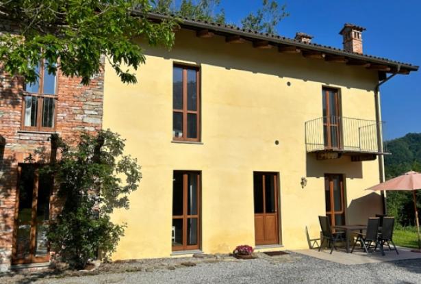 Country house with 3 residential units in Castellino Tanaro / CST005 3