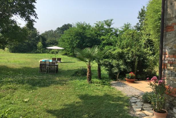 Country house with 3 residential units in Castellino Tanaro / CST005