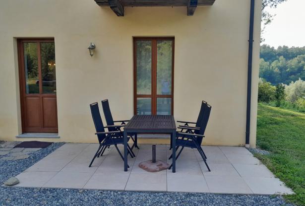 Country house with 3 residential units in Castellino Tanaro / CST005