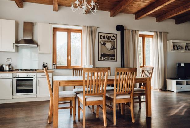 Country house with 3 residential units in Castellino Tanaro / CST005