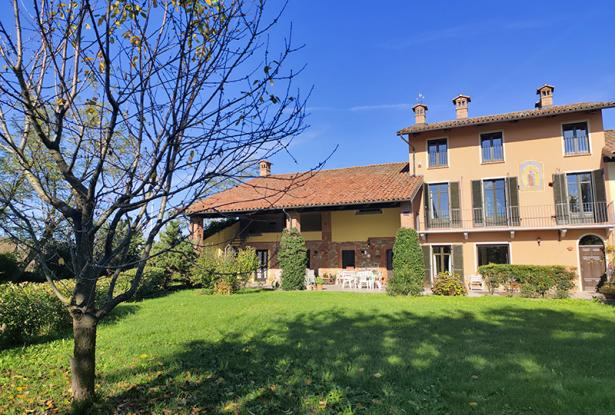 Charming Restored Piemontese Coutry House with Garden /BVG11 2