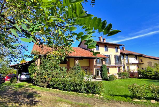 Charming Restored Piemontese Coutry House with Garden /BVG11 0