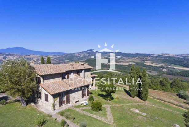 Renovated country house with pool 24