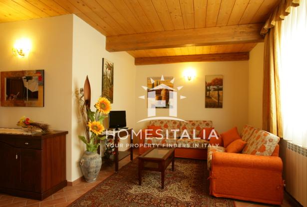 Beautifully renovated complex with pool 25