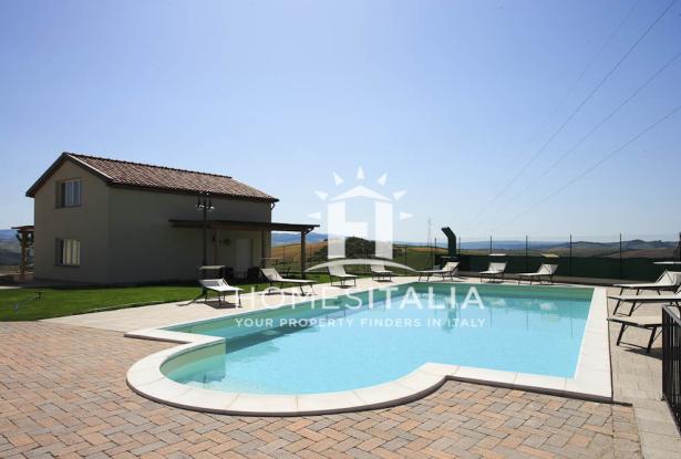 Beautifully renovated complex with pool 53