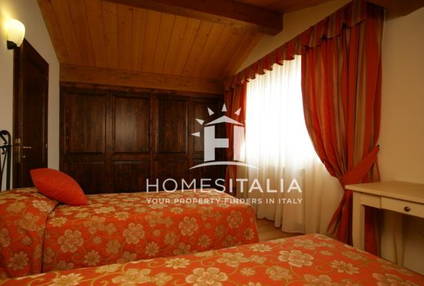 Beautifully renovated complex with pool 29