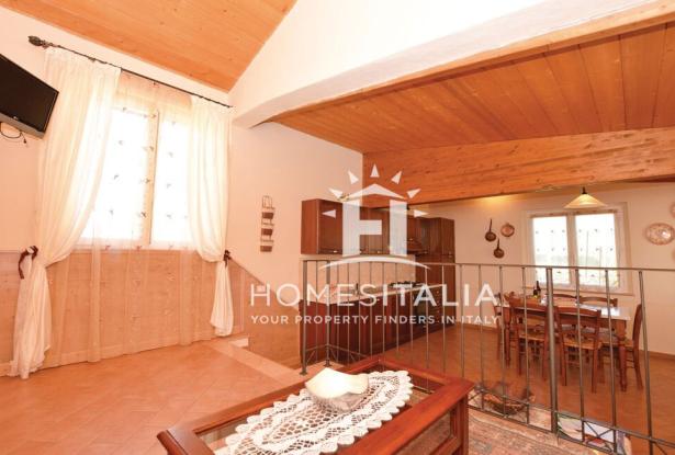 Beautifully renovated complex with pool 44