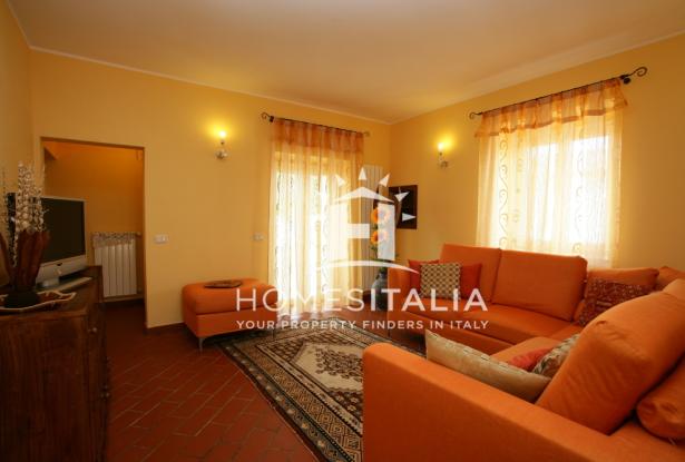 Beautifully renovated complex with pool 3