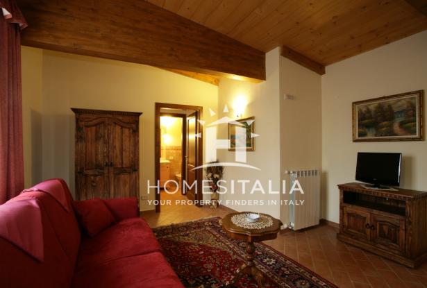 Beautifully renovated complex with pool 15