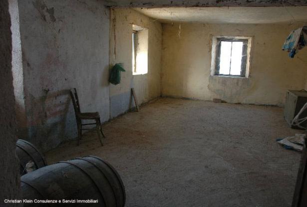 Original rustic farmhouse in beautiful panoramic and sunny position - Piedmont- Langhe 5