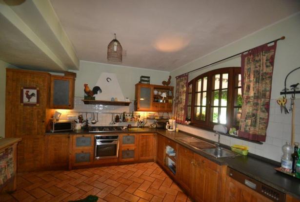 Wonderful villa with private beach on Lake Bolsena Kitchen