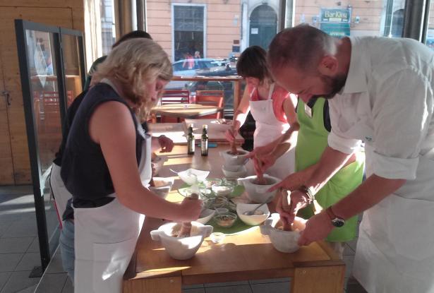 Do you care to make some Pesto? Cooking course Genoa