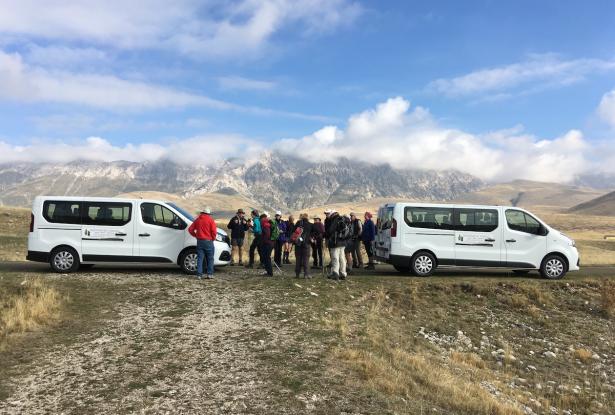 Support vehicles meet the group at lunchtimes Hiking in Italy