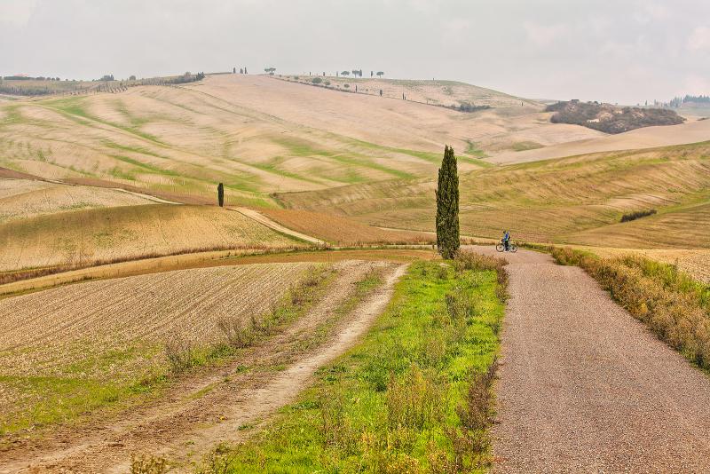 cycling in Tuscany 