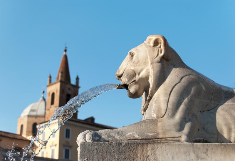 Lion fountain