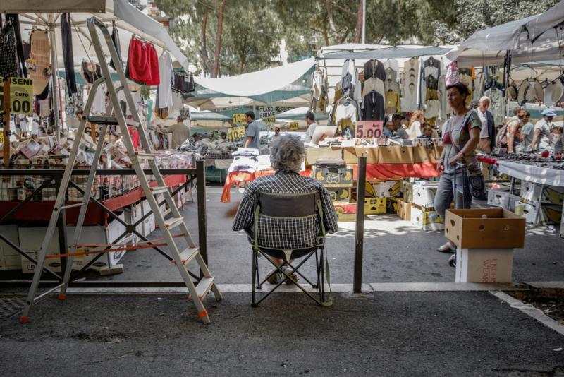 A quiet moment at Porta portese