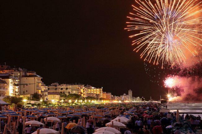 Summer fireworks celebrations in Italy 