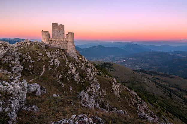 castles in Abruzzo