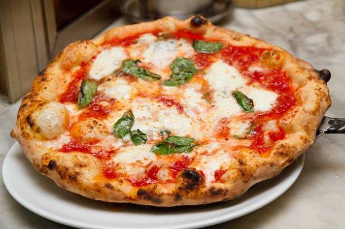 Neapolitan pizza