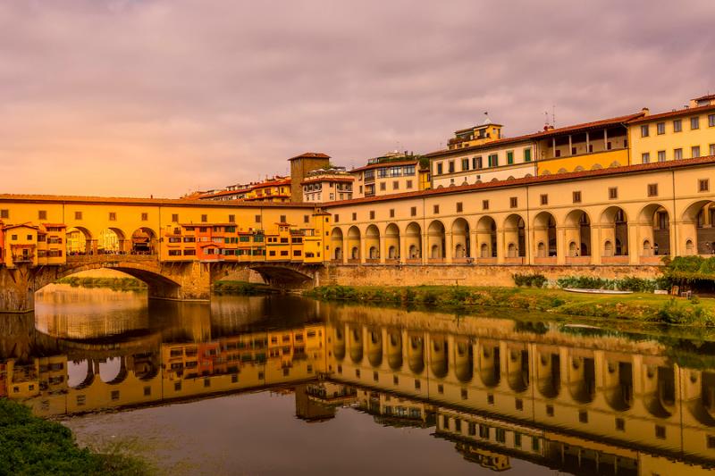 Sunset view of Vasari Corridor in Florence