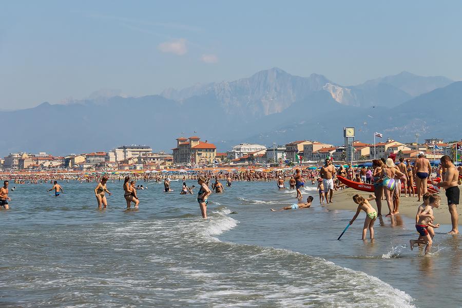 7 Beaches Reachable By Train From Florence Italy Magazine