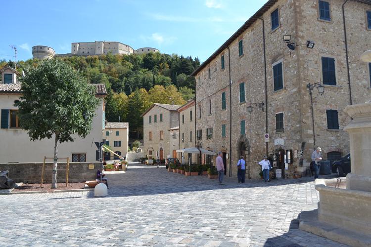 Piazza in San Leo