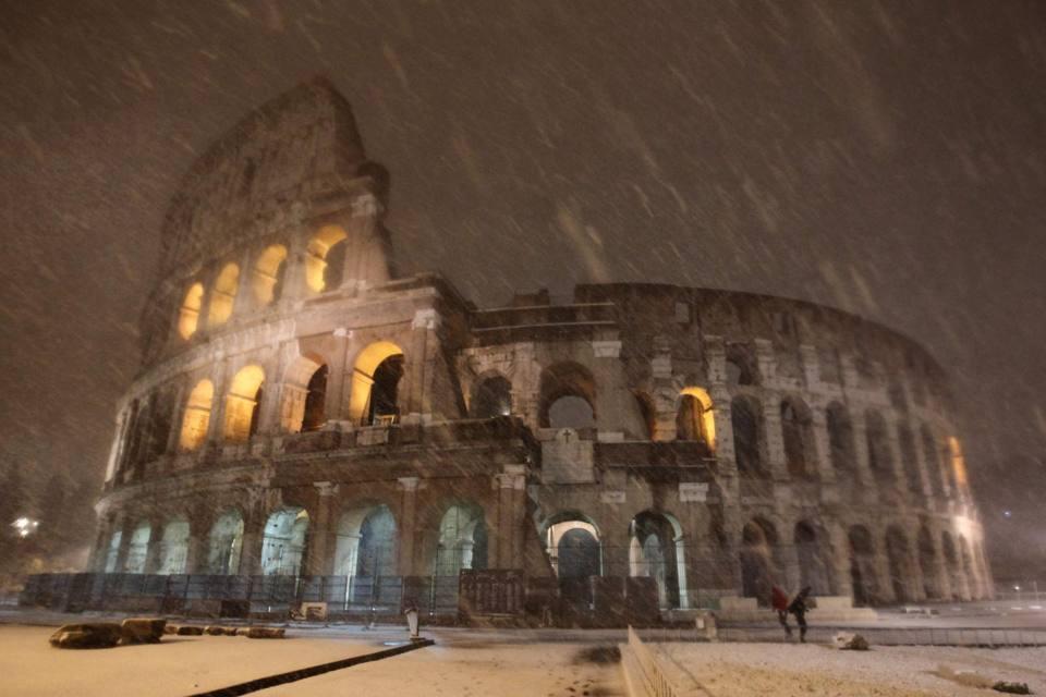 snow in Rome