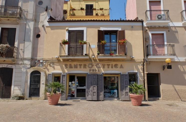 Italian pharmacy Crotone 