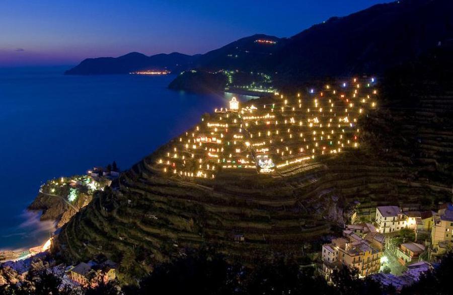Christmas lights Manarola Cinque Terre Christmas lights Italy