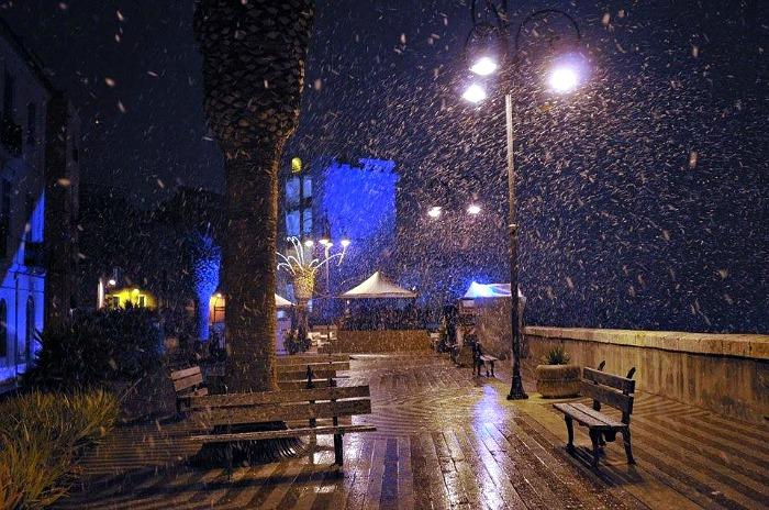 Snowing in Cagliari Snowing in Cagliari
