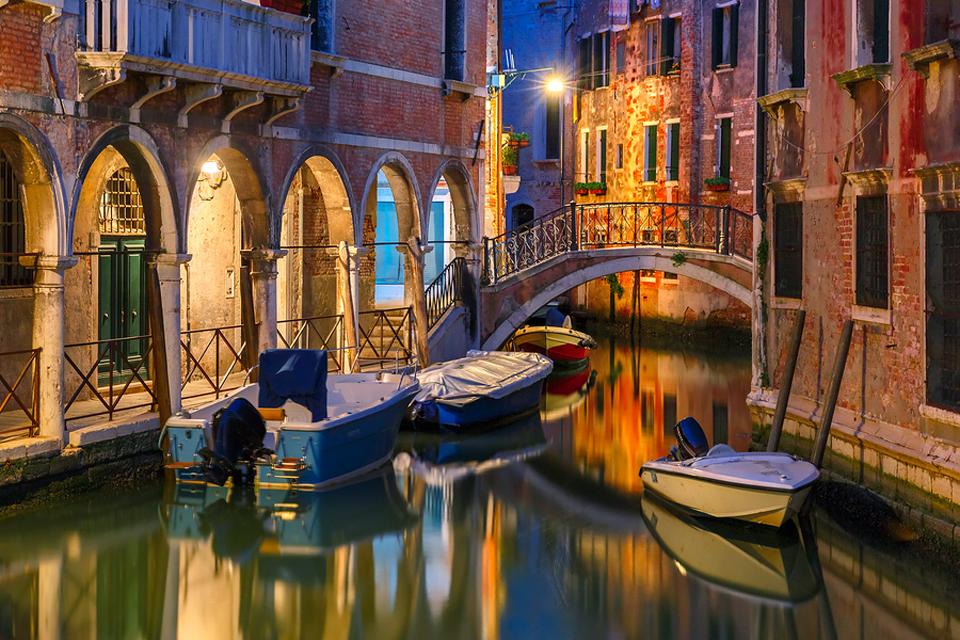 make a pass in italian romantic make a pass in italian romantic